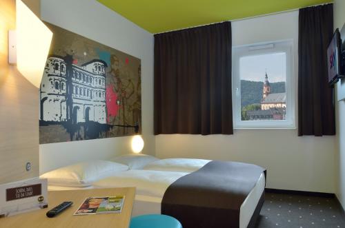 Imagen de la habitación del Hotel B&B Trier. Foto 8
