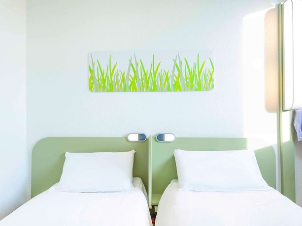 Imagen de la habitación del Hotel B&B Troyes Centre. Foto 13