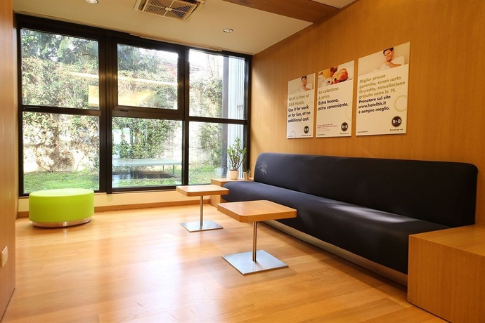 Imagen de los interiores del Hotel B&B Udine. Foto 15