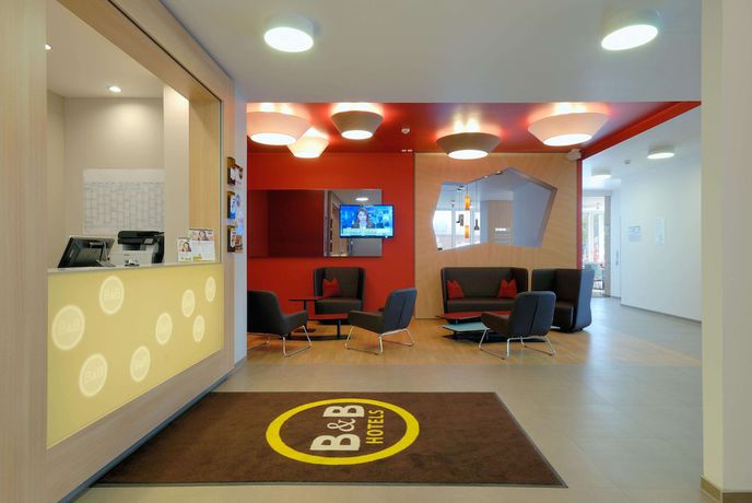 Imagen de los interiores del Hotel B&B Ulm. Foto 15