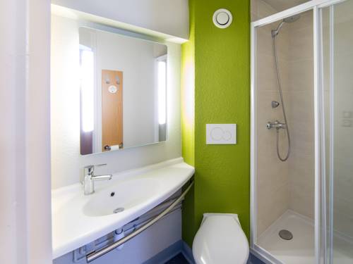 Imagen de la habitación del Hotel B&B Verdun. Foto 10