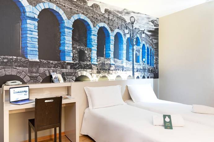 Imagen de la habitación del Hotel B&B Verona. Foto 14