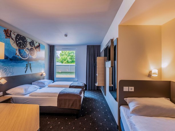 Imagen de la habitación del Hotel B&B Villingen-Schwenningen. Foto 4