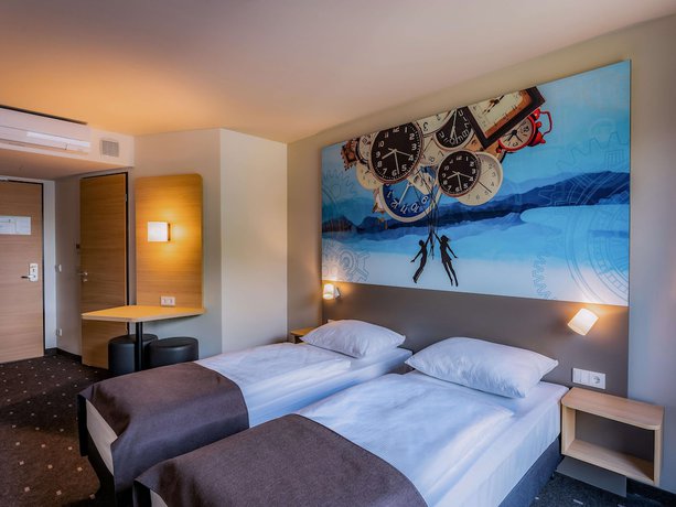 Imagen de la habitación del Hotel B&B Villingen-Schwenningen. Foto 8