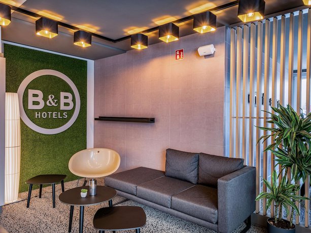 Imagen de los interiores del Hotel B&B Villingen-Schwenningen. Foto 16