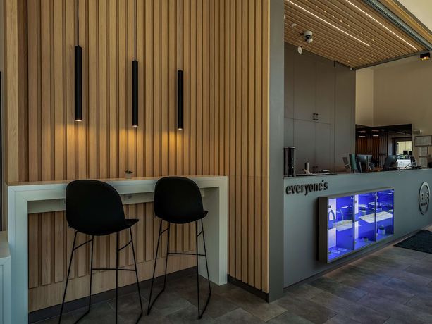 Imagen de los interiores del Hotel B&B Villingen-Schwenningen. Foto 17