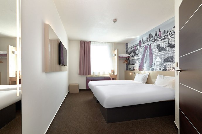 Imagen de la habitación del Hotel B&B Warszawa-Okęcie. Foto 7