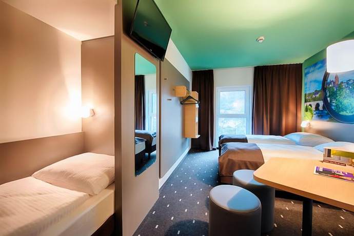 Imagen de la habitación del Hotel B&B Wetzlar. Foto 9
