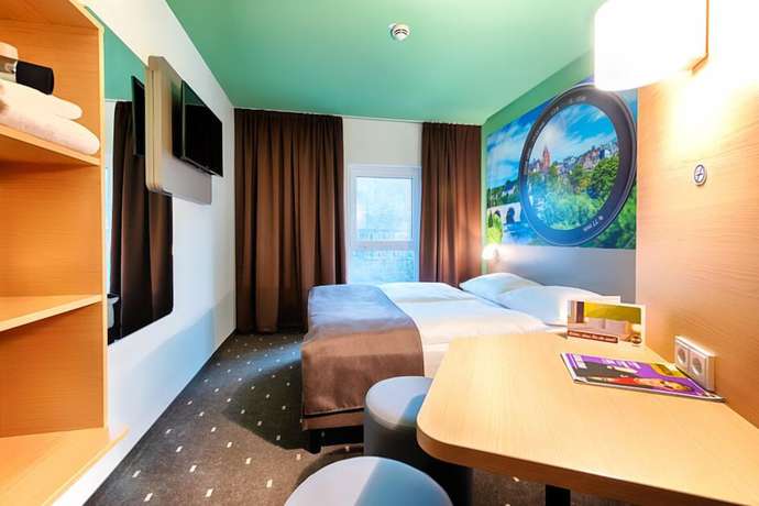 Imagen de la habitación del Hotel B&B Wetzlar. Foto 11