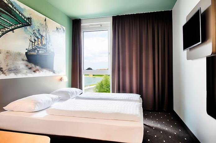 Imagen de la habitación del Hotel B&B Wilhelmshaven. Foto 8