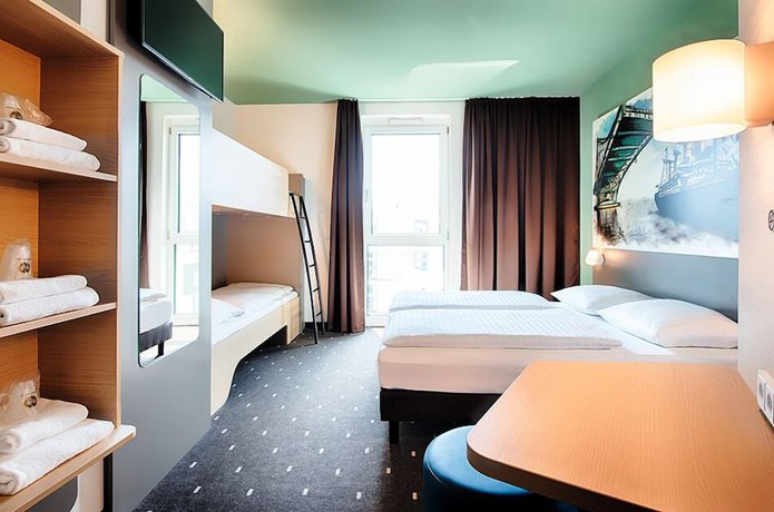 Imagen de la habitación del Hotel B&B Wilhelmshaven. Foto 9