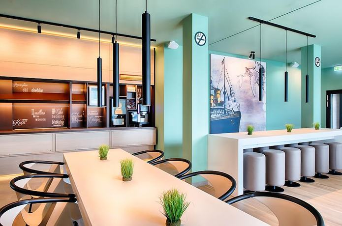 Imagen del bar/restaurante del Hotel B&B Wilhelmshaven. Foto 3