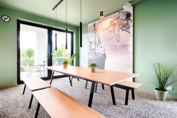 Imagen de los interiores del Hotel B&B Wilhelmshaven. Foto 17