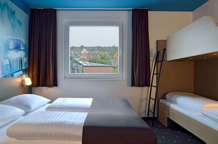 Imagen de la habitación del Hotel B&B Wolfsburg-Weyhausen. Foto 9