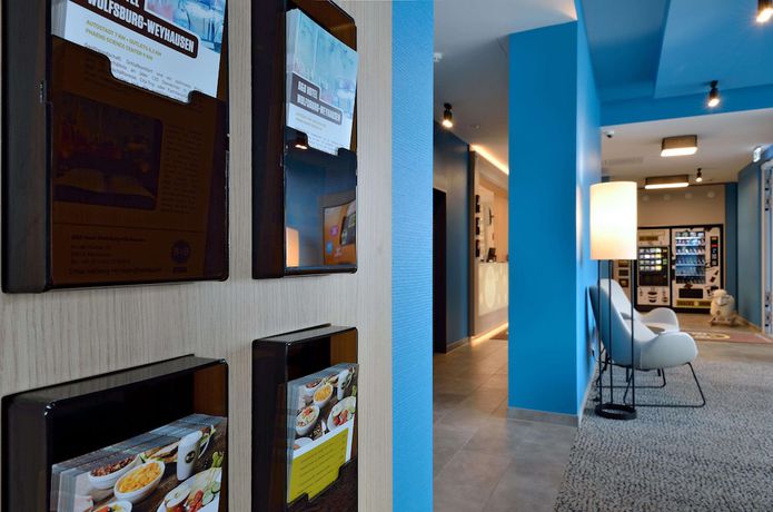 Imagen de los interiores del Hotel B&B Wolfsburg-Weyhausen. Foto 13