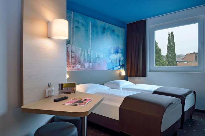 Imagen de la habitación del Hotel B&B Wolfsburg-Weyhausen. Foto 11