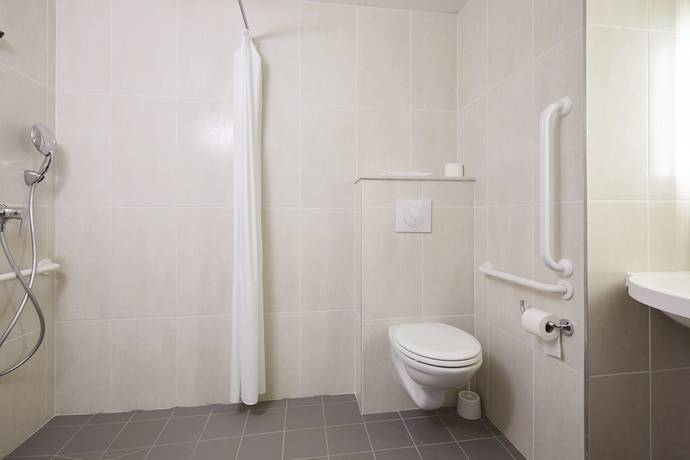 Imagen de la habitación del Hotel B&B Yvetot. Foto 11