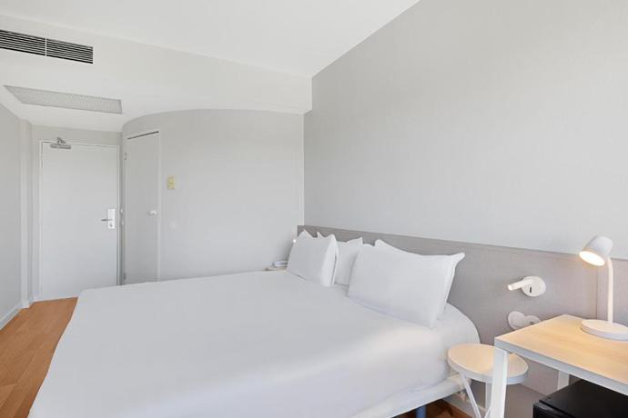 Imagen general del Hotel B&B Zaragoza Centro. Foto 13