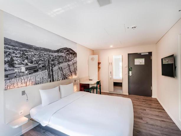 Imagen de la habitación del Hotel B&B Z&uuml;rich Airport R&uuml;mlang. Foto 4