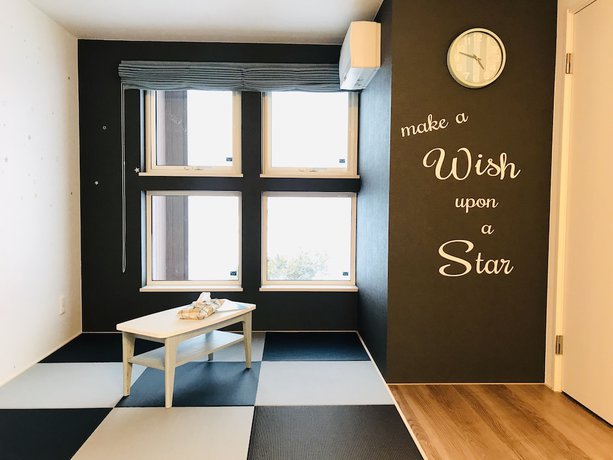 Imagen de la habitación del Hotel B&B plus+ Shooting Star. Foto 3