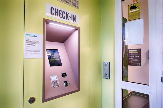 Imagen de los interiores del Hotel B&b Kassel-city. Foto 19