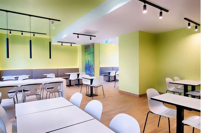 Imagen del bar/restaurante del Hotel B&b Kassel-city. Foto 2