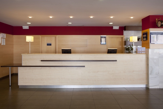 Imagen de los interiores del Hotel B&b Madrid Airport T1 T2 T3. Foto 12