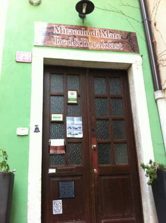 Imagen de la habitación del Hotel B&b Miracolo Di Mare. Foto 6