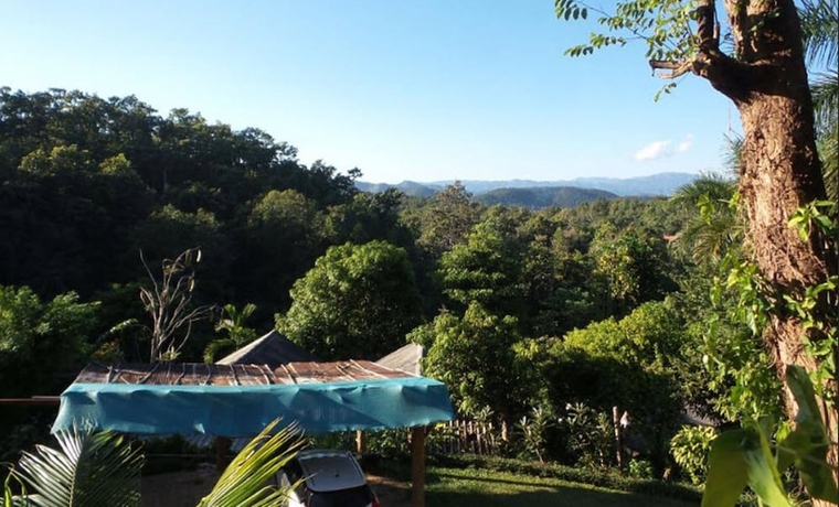 Imagen de los exteriores del Hotel Ban Kiang Doi Resort. Foto 12