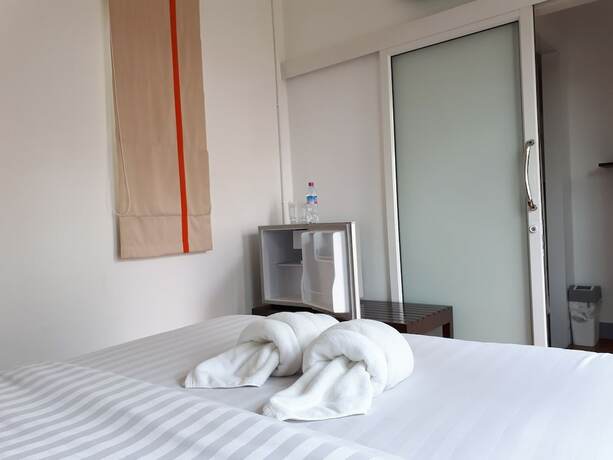 Imagen de la habitación del Hotel Ban Lek Resort. Foto 17