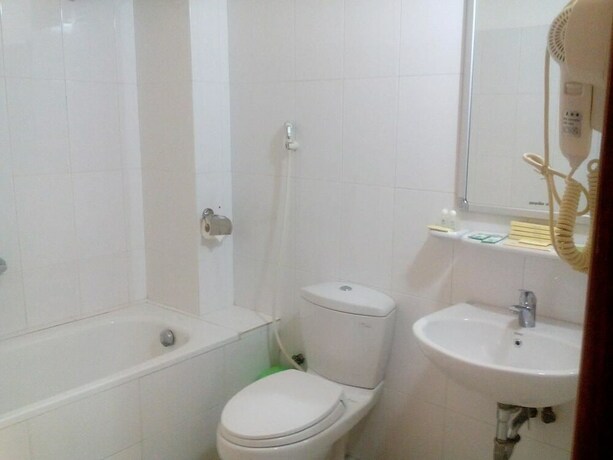 Imagen de la habitación del Hotel Ban Mai Quang Binh. Foto 35