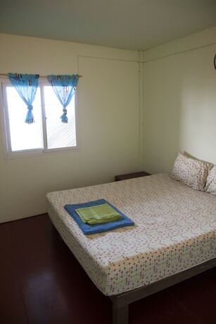 Imagen de la habitación del Hotel Ban Na White Sand Beach. Foto 20
