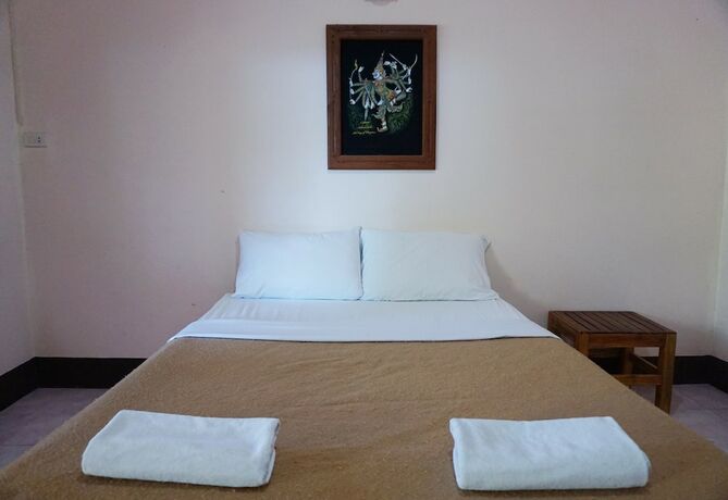 Imagen de la habitación del Hotel Ban Poh Garden House. Foto 20