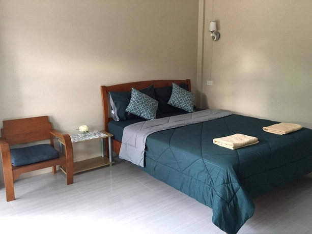Imagen de la habitación del Hotel Ban Rai Nai Suan. Foto 12