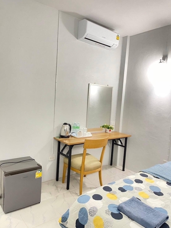 Imagen de la habitación del Hotel Ban Rai Nai Suan. Foto 15