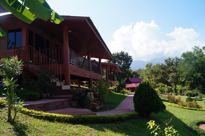 Imagen de los exteriores del Hotel Ban Rai Tin Thai Ngarm Eco Lodge. Foto 6
