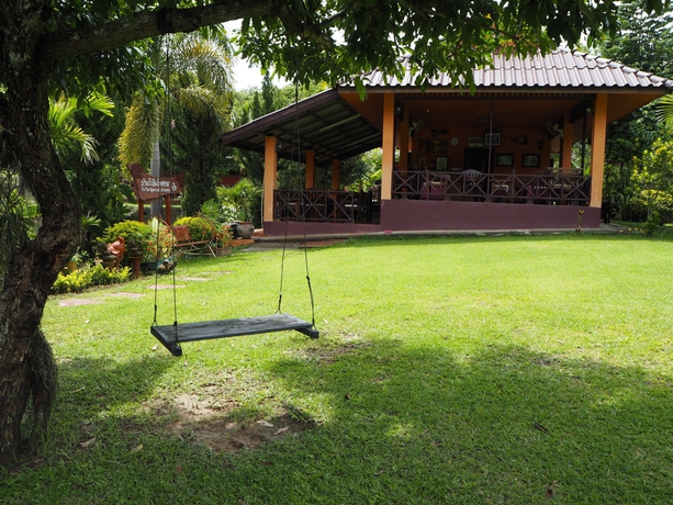 Imagen de los exteriores del Hotel Ban Rai Tin Thai Ngarm Eco Lodge. Foto 8