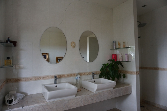 Imagen de la habitación del Hotel Ban Rim Nam Riverside Resort. Foto 12