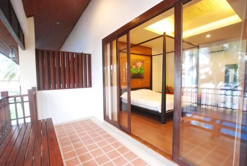 Imagen de la habitación del Hotel Ban Saithong Beach Resort. Foto 14