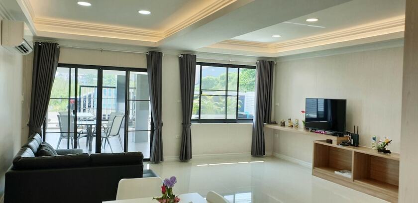 Imagen general del Hotel Ban Sasithorn Huahin. Foto 1