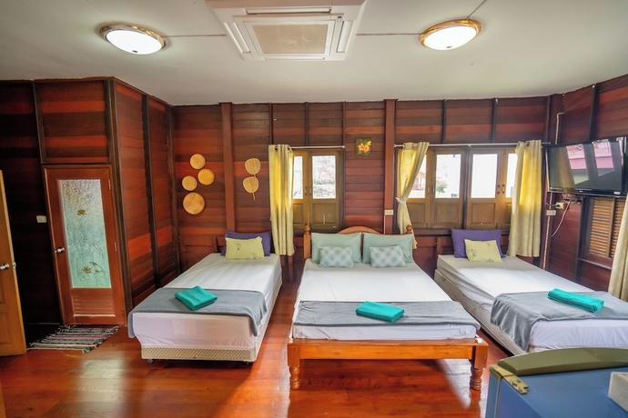Imagen de la habitación del Hotel Ban Suan Bang Toei Homestay. Foto 2