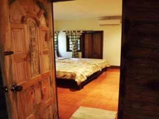 Imagen de la habitación del Hotel Ban Suan Resort Uthai Thani. Foto 6