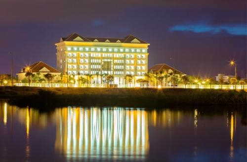 Imagen general del Hotel Ban Thach Riverside & Resort. Foto 2