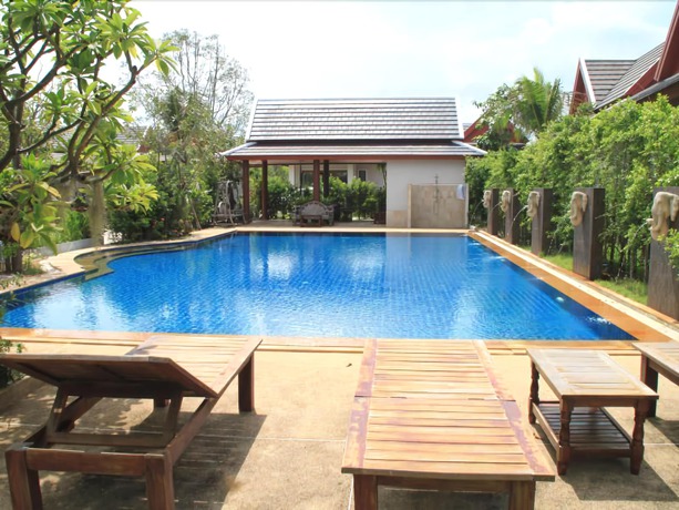 Imagen de la habitación del Hotel Ban Thaithip Resort. Foto 6