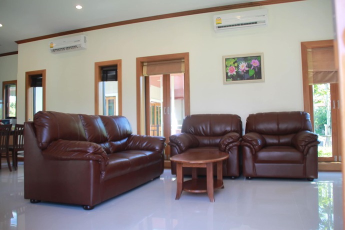 Imagen de la habitación del Hotel Ban Thaithip Resort. Foto 13