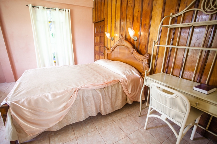 Imagen de la habitación del Hotel Banana Bank Lodge. Foto 10