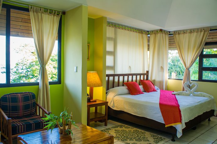 Imagen de la habitación del Hotel Banana Palms. Foto 7