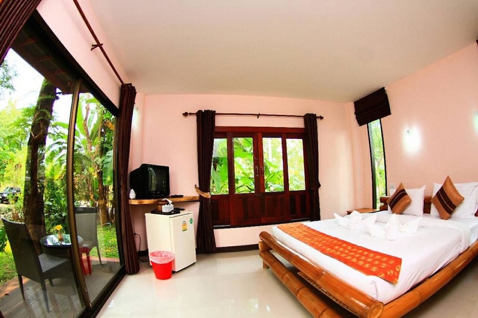 Imagen de la habitación del Hotel Banana Resort and Spa. Foto 13