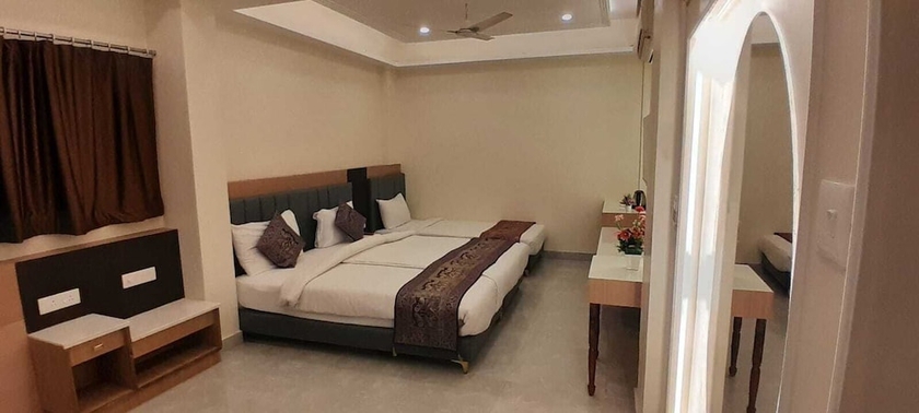 Imagen de la habitación del Hotel Banaras Haveli. Foto 9