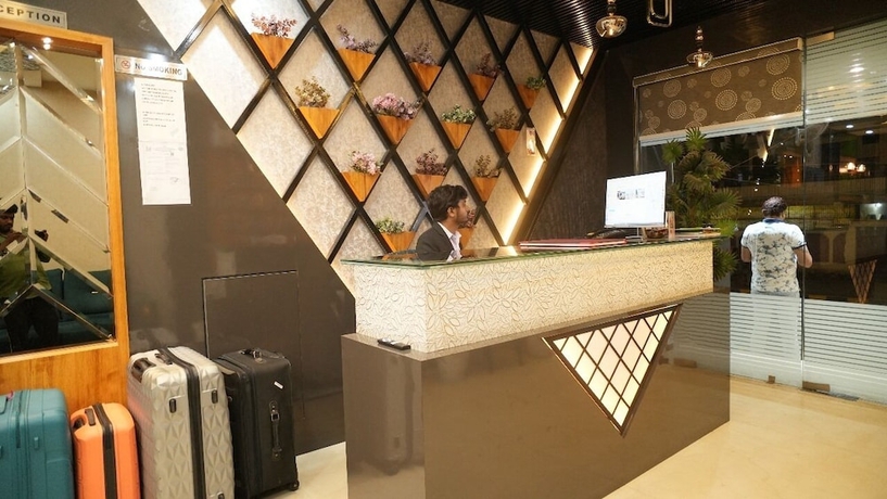 Imagen de los interiores del Hotel Banaras Palace. Foto 16